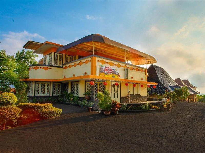 Ciptaningati Hotel Batu  Luaran gambar