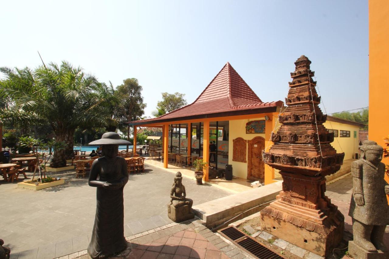 Ciptaningati Hotel Batu  Luaran gambar