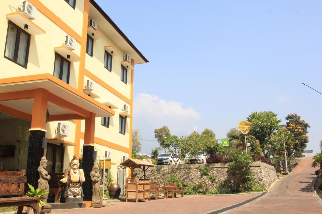 Ciptaningati Hotel Batu  Luaran gambar