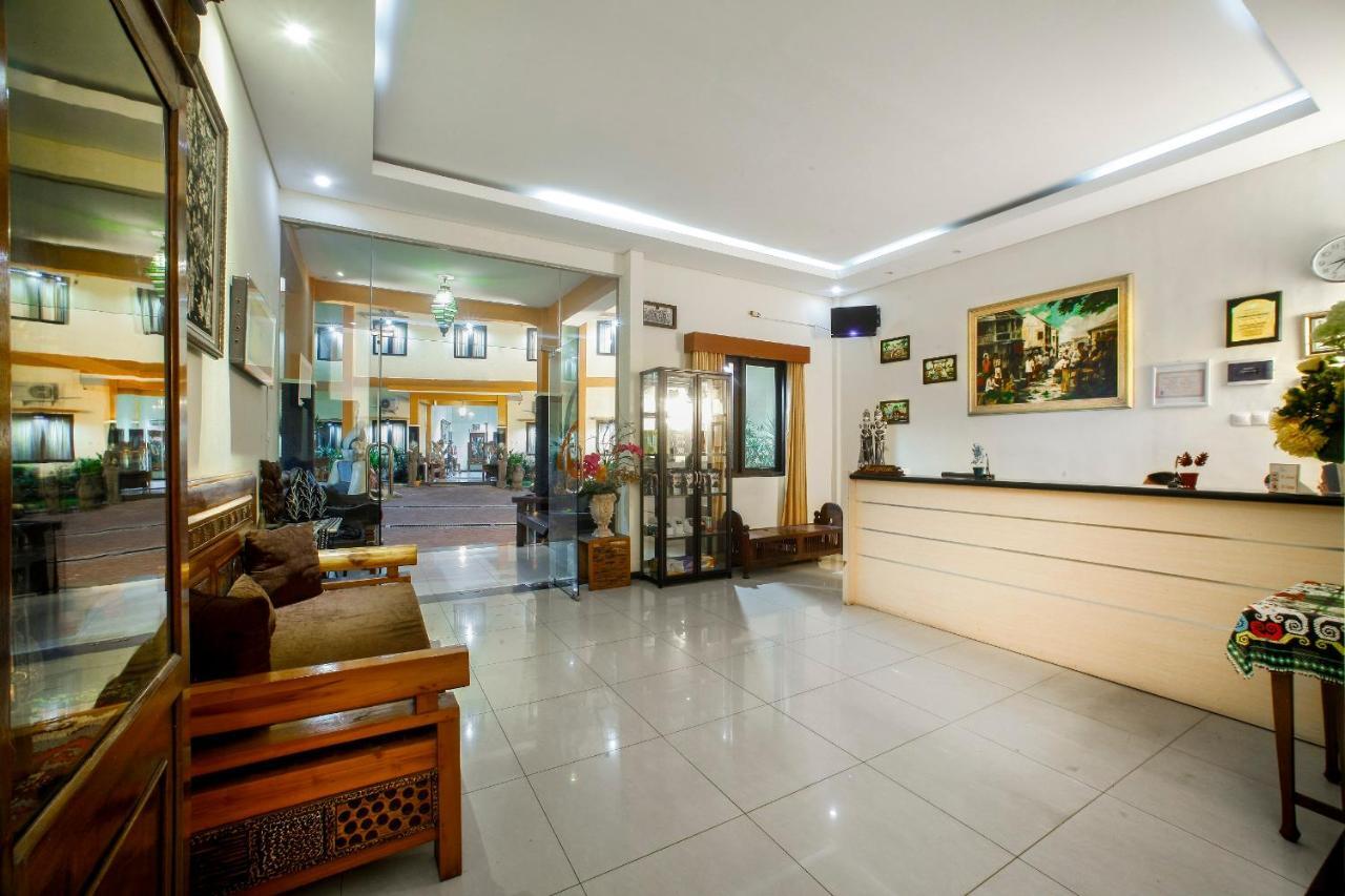 Ciptaningati Hotel Batu  Luaran gambar