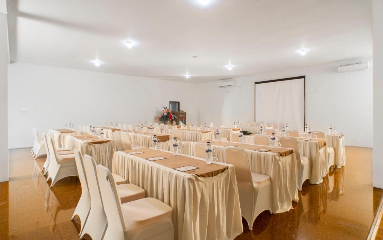 Ciptaningati Hotel Batu  Luaran gambar