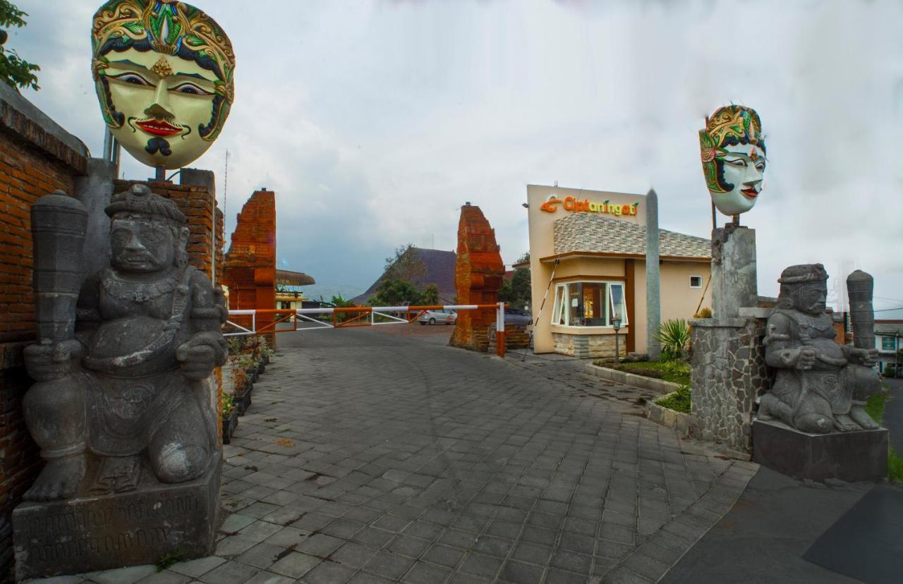 Ciptaningati Hotel Batu  Luaran gambar